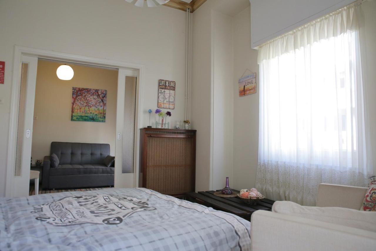 דירות אתונה Mairas House Collection מראה חיצוני תמונה